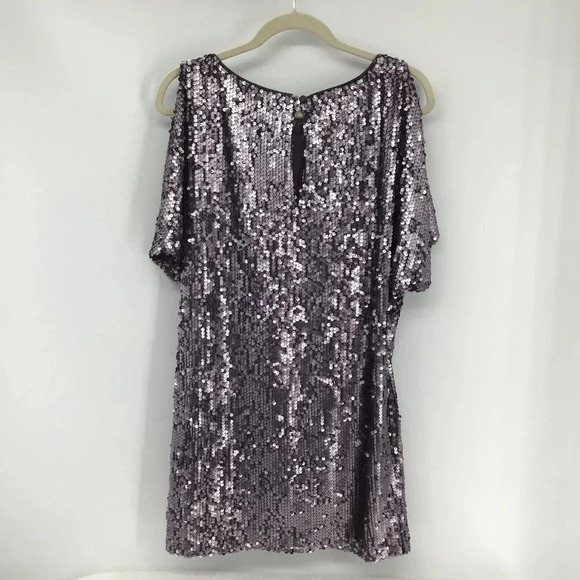 Aidan Maddox Woman’s Cold Shoulder Sequined Shift Dress Gunmetal Size 4 - Picture 3 of 10